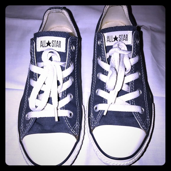 Converse Shoes - Converse tennis shoes l Blue💙  size youth’s 3